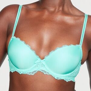 NWT Victoria’s Secret Dream Angels Lined Demi Bra 32C